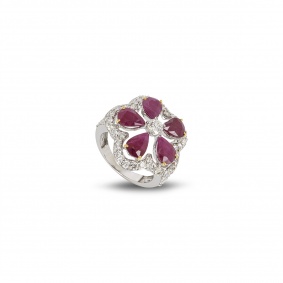 White Gold Ruby & Diamond Ring White Gold Ruby & Diamond Ring